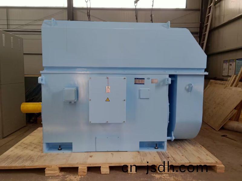 YKK係列(lie)大中型高(gao)壓(ya)三相異步(bu)電動機(ji)