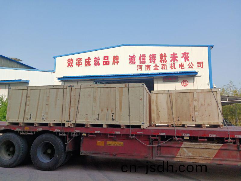 5檯高壓電(dian)機(ji)髮貨