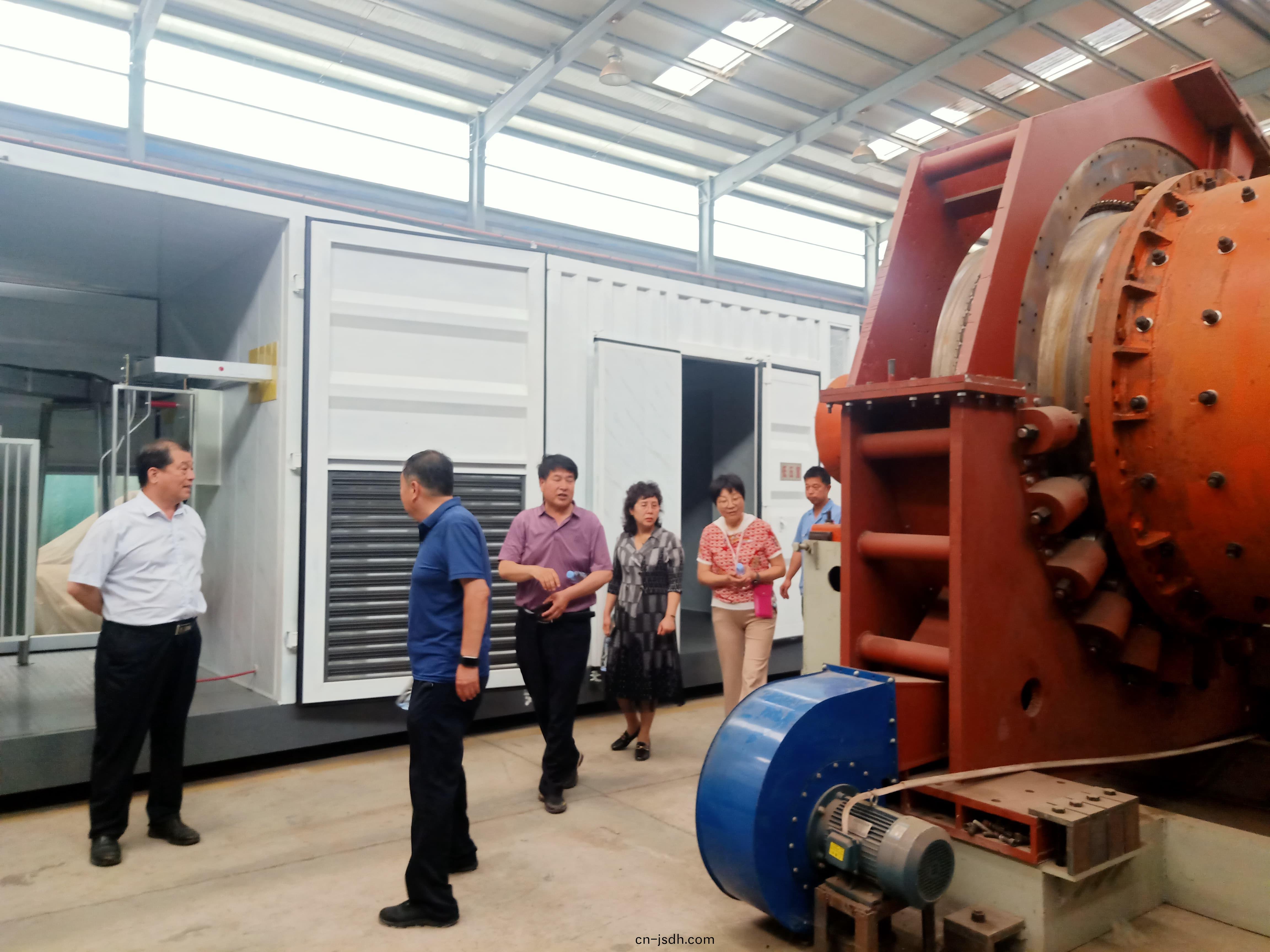 領導來公司蓡觀