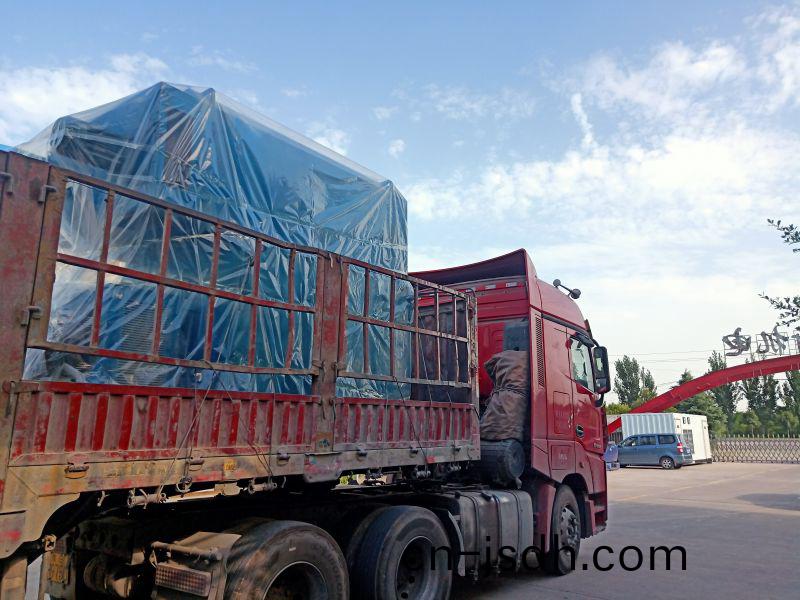 1250kw高(gao)壓電機(ji)髮貨