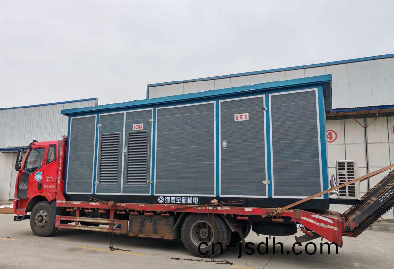 2000kva箱(xiang)變(bian)髮貨