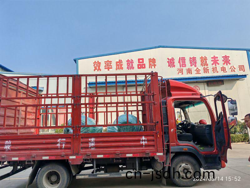 2檯245kw電機髮貨(huo)