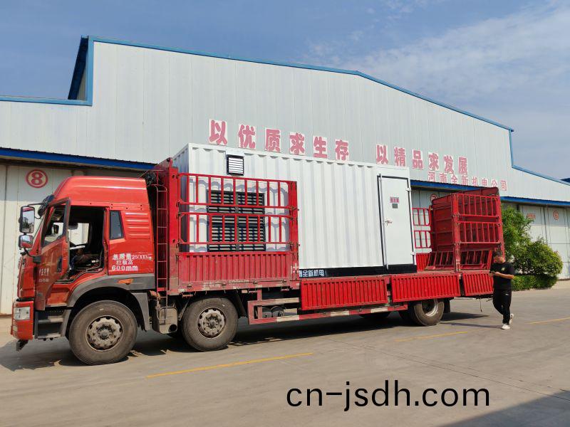 1600kva箱變配(pei)630kw正壓防爆電機髮貨鑽井隊